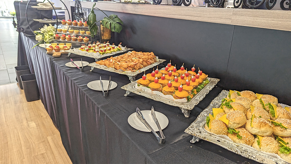 德國福斯旗艦店萬聖節活動