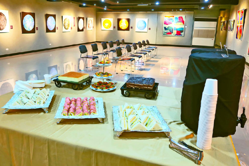 德群畫廊劉中光創作展茶會點心