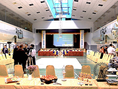 授贈兩週年慶祝餐會點心-台北旭東網路扶輪社