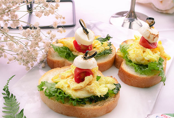 滑蛋馬茲瑞拉開放三明治